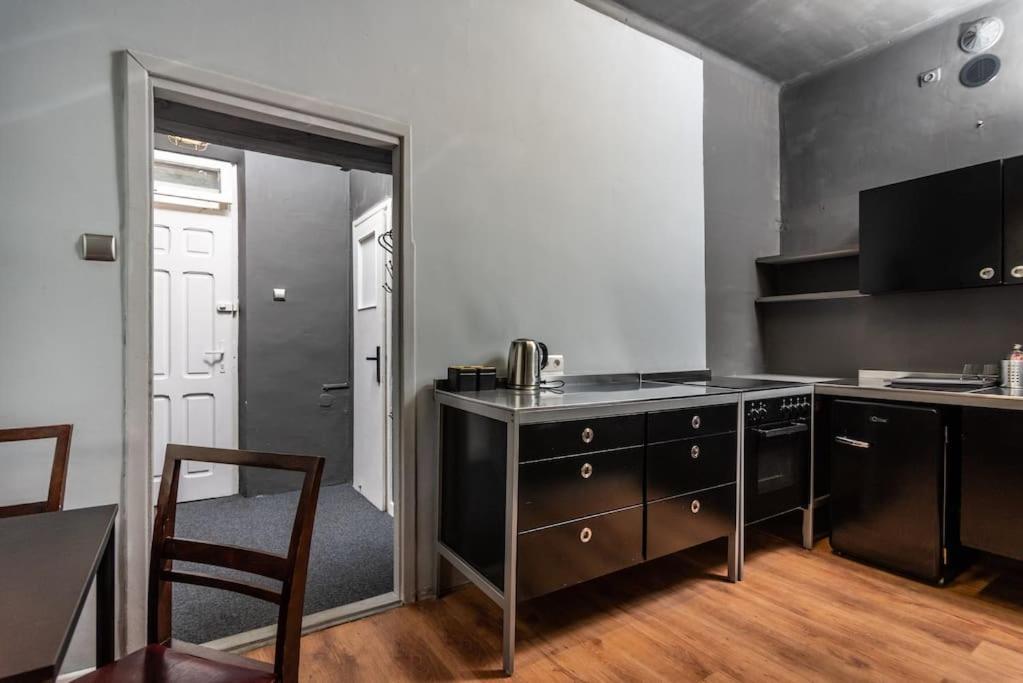 Industrial Apartment - Jewish Quarter By Upstairs كراكوفيا المظهر الخارجي الصورة